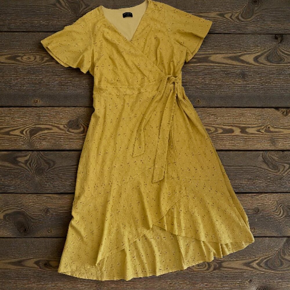 LANE BRYANT Dress Plus Size size 18 yellow Women's sundress Wrap dress XL